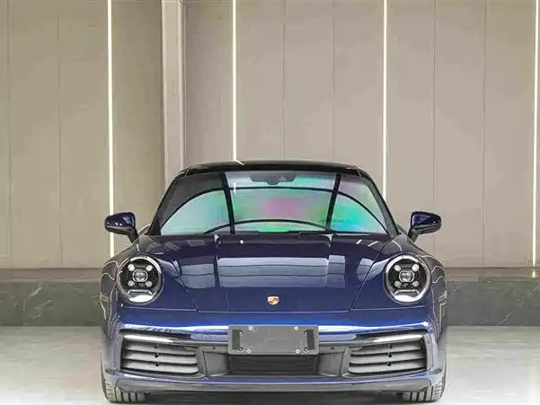 Porsche 911 2021 — фото 11