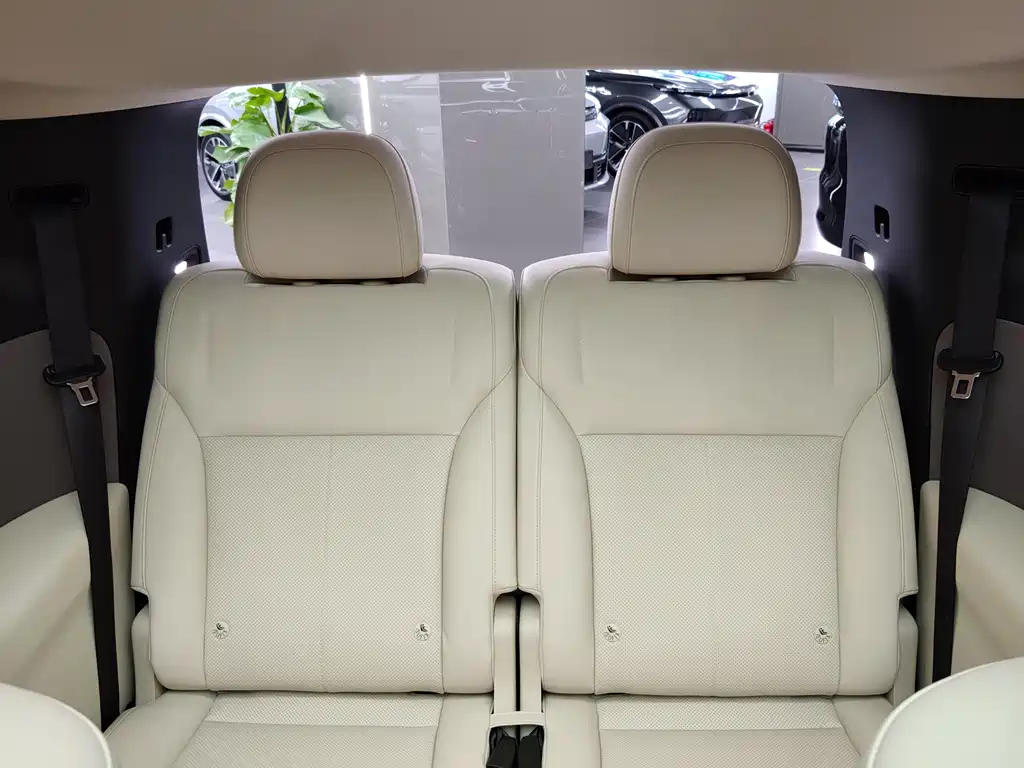 Li Auto i8 2025 — фото 19