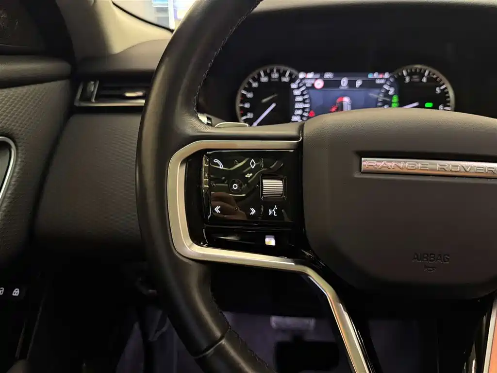 Land Rover Velar 2021 — фото 13