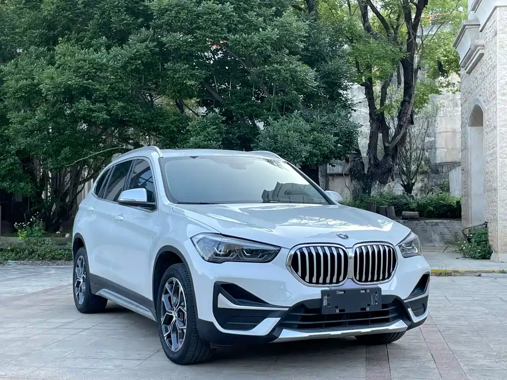 BMW X1 2022 — фото 3