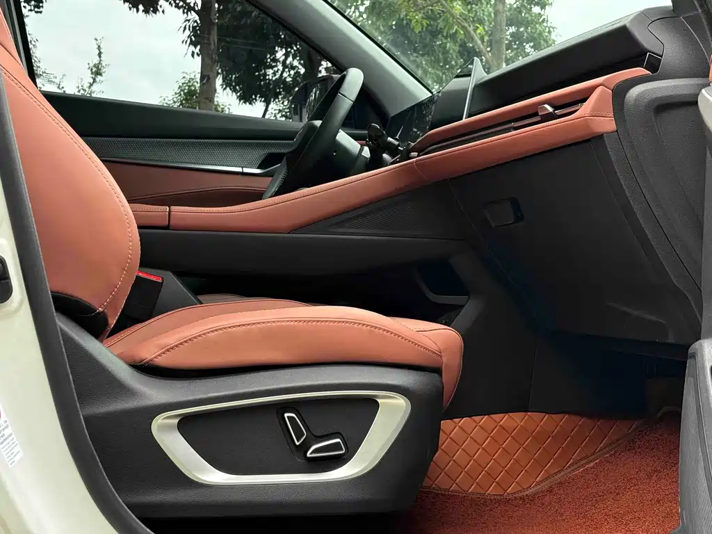 Changan CS75PLUS 2024 — фото 6