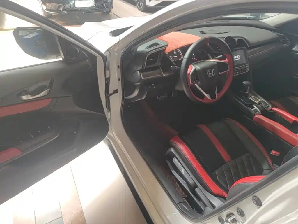 Honda Civic 2021 — фото 16