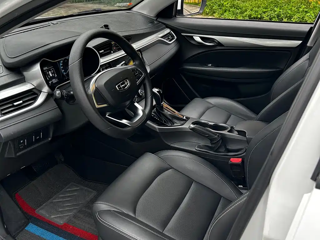 Geely Emgrand 2020