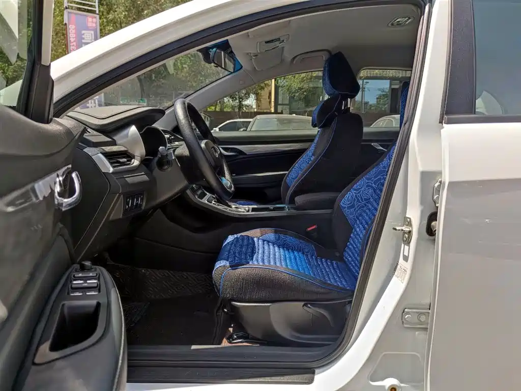 Geely Emgrand 2019