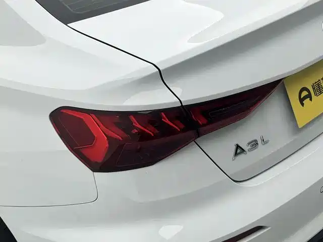 Audi A3 2022 — фото 10