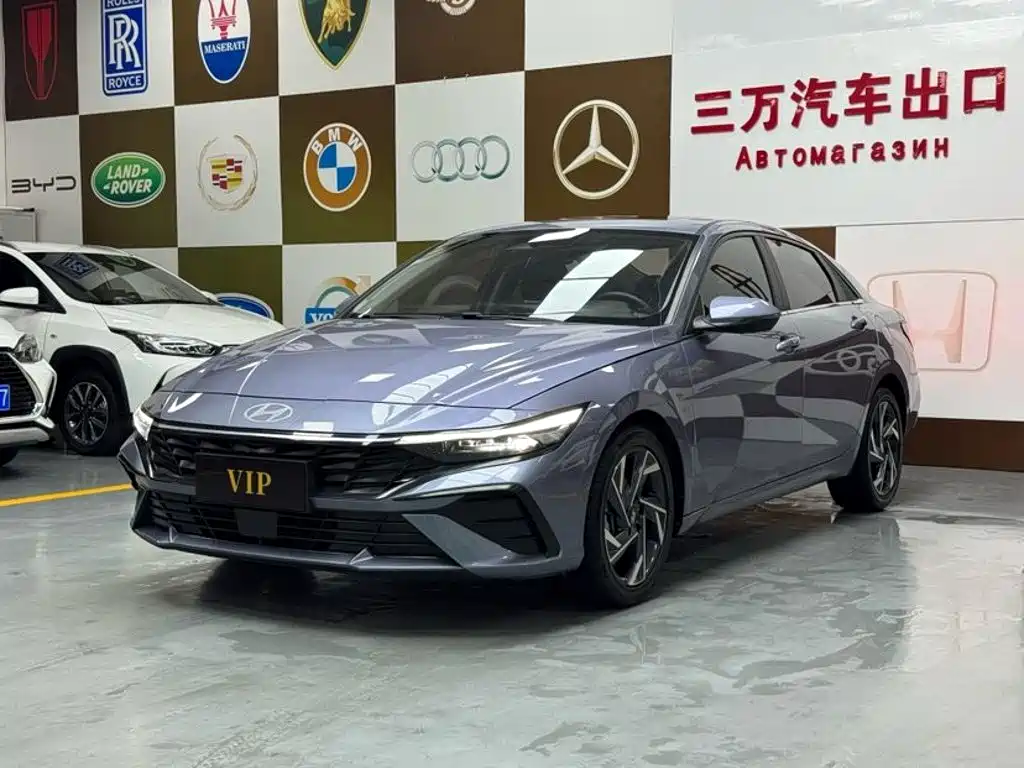 Hyundai Elantra 2023