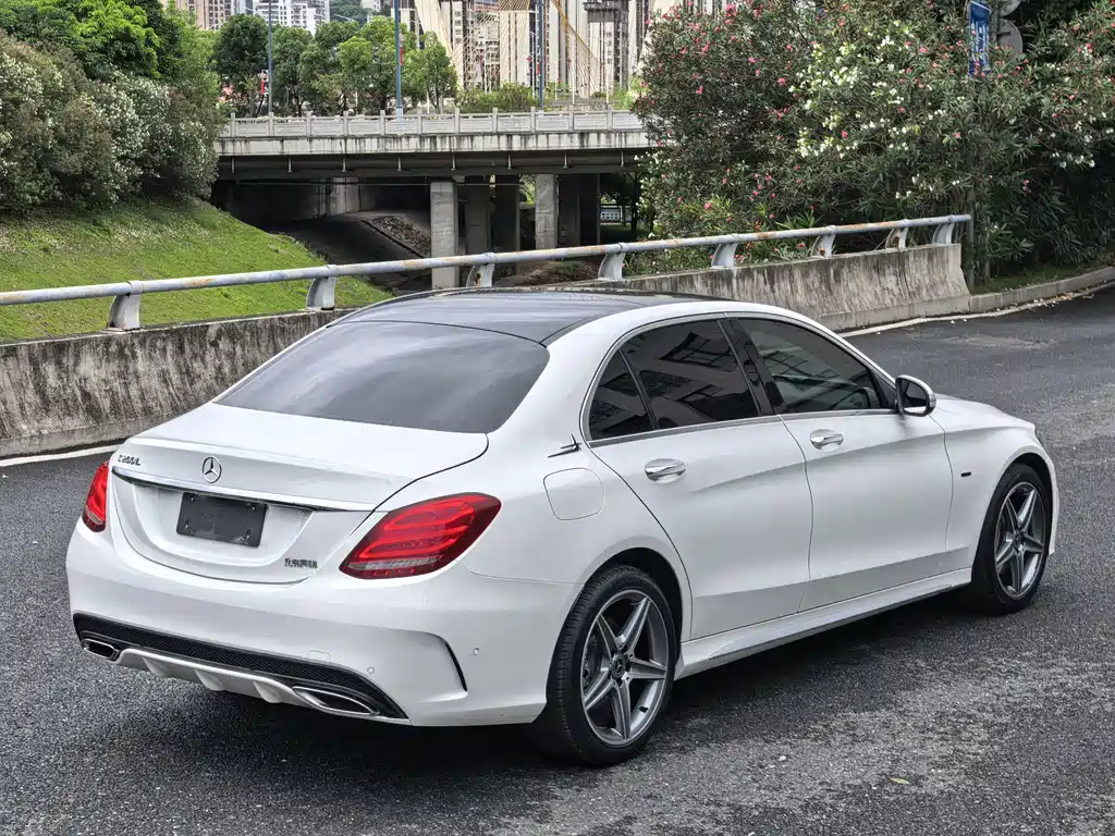 Mercedes-Benz C-Class 2018 — фото 12