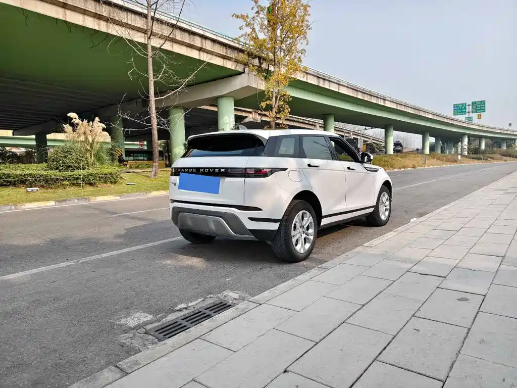 Land Rover Evoque 2020 — фото 10