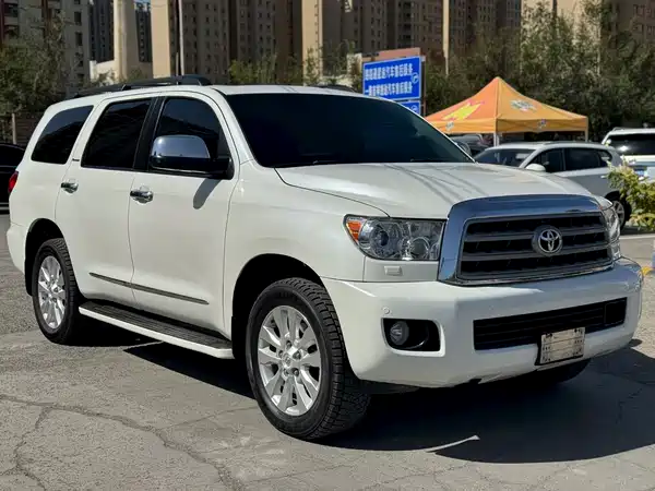Toyota Sequoia 2012