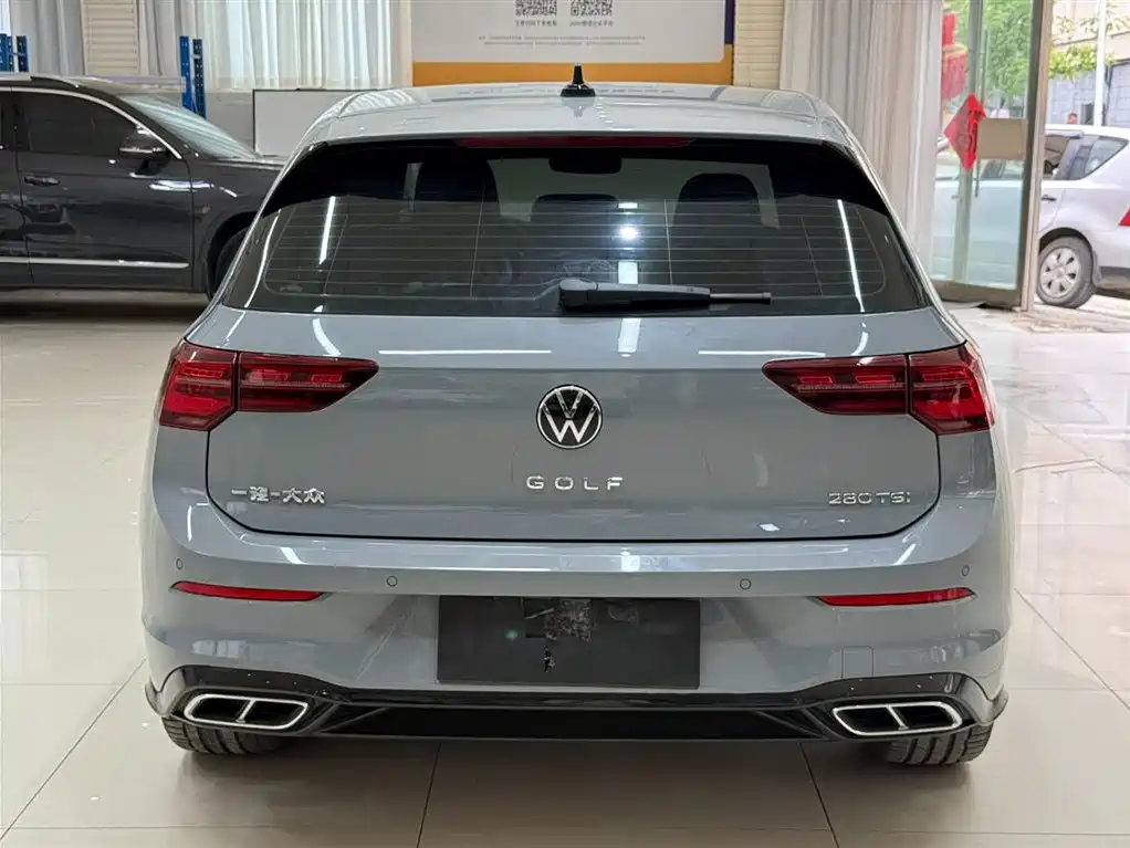 Volkswagen Golf 2023