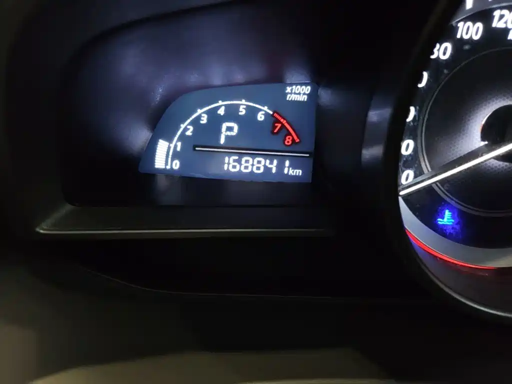 Mazda 3 Axela 2015 — фото 19