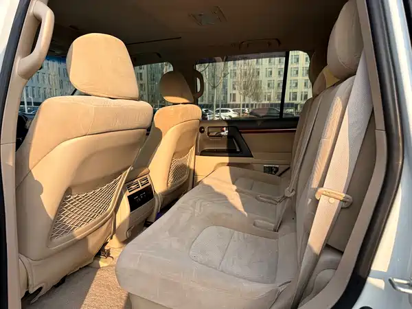 Toyota Land Cruiser 2015