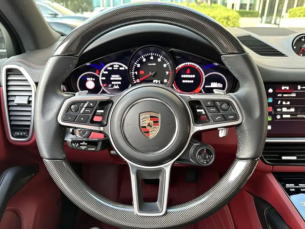 Porsche Cayenne 2023 — фото 6