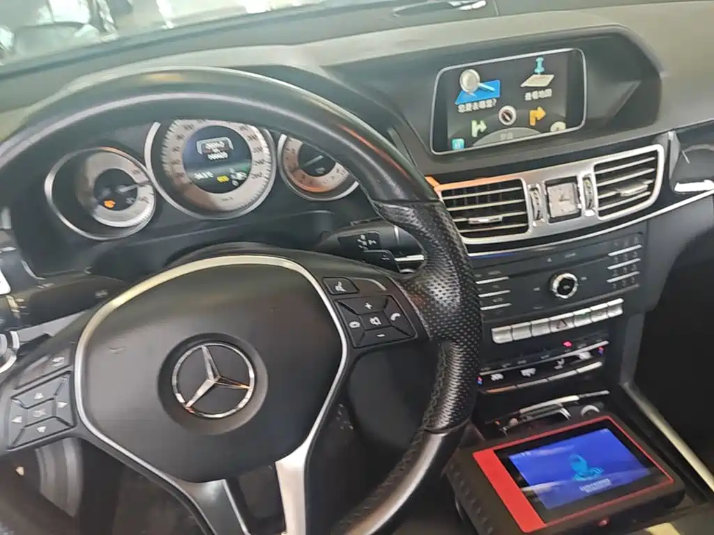 Mercedes-Benz E-Class 2017 — фото 14