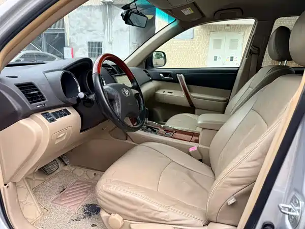 Toyota Highlander 2011