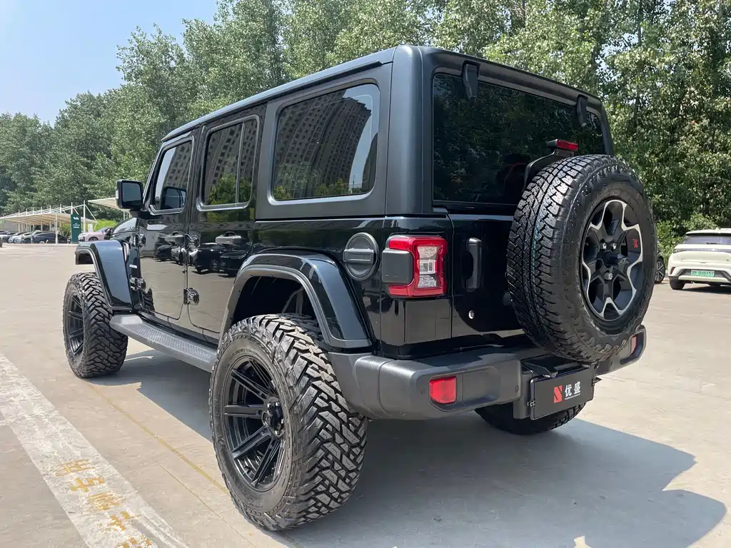 Jeep Wrangler 2020 — фото 7