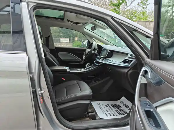 Geely Jiaji 2021
