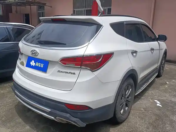 Hyundai Santa Fe 2015