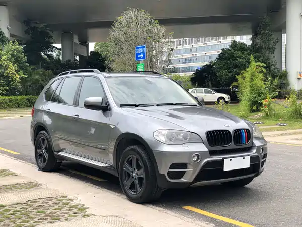 BMW X5 2011