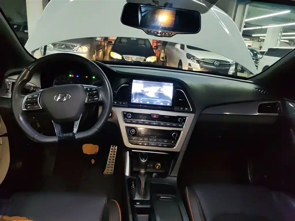 Hyundai Sonata 2016 — фото 10
