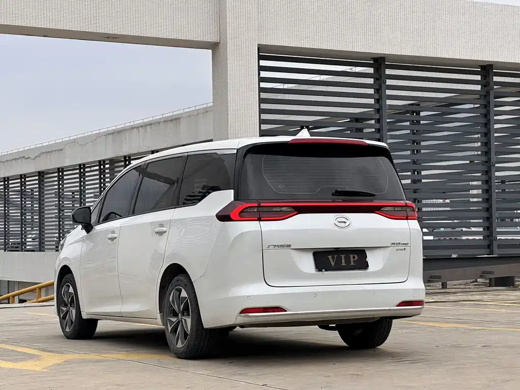 GAC Motor Trumpchi M6 2023 — фото 10