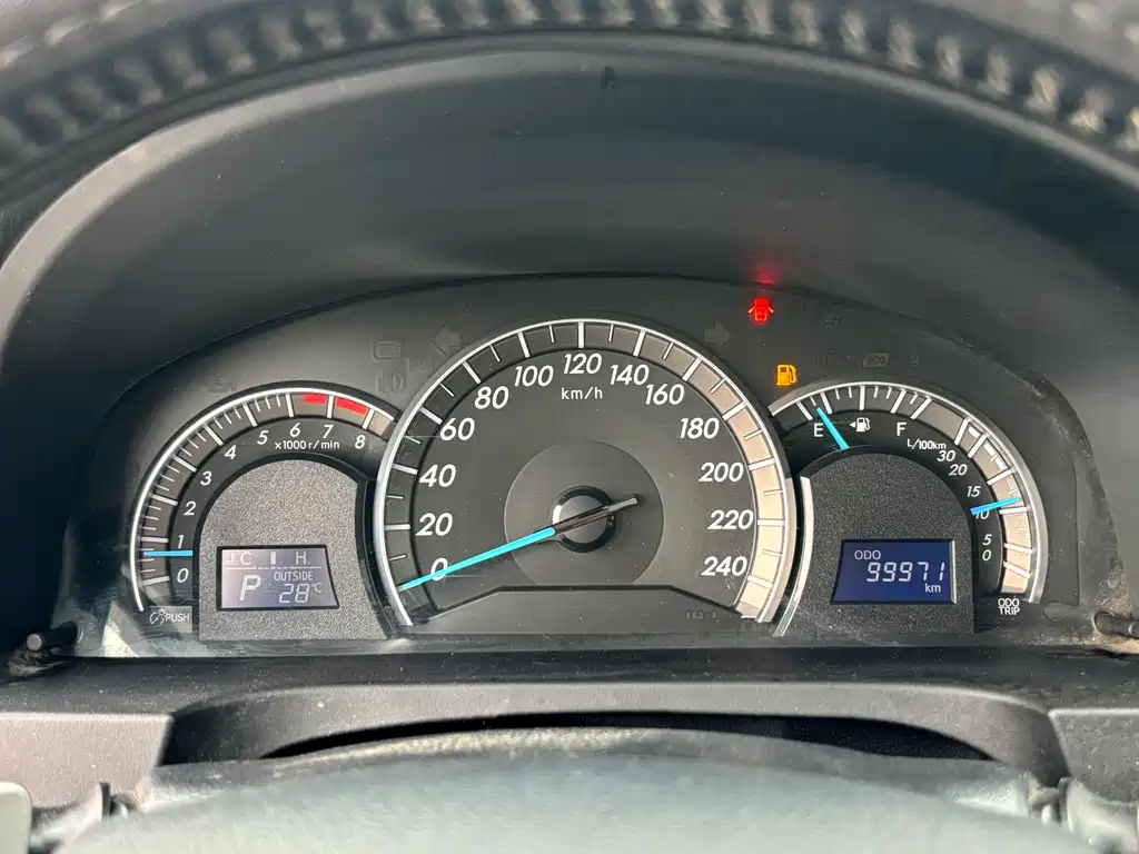 Toyota Camry 2014 — фото 14