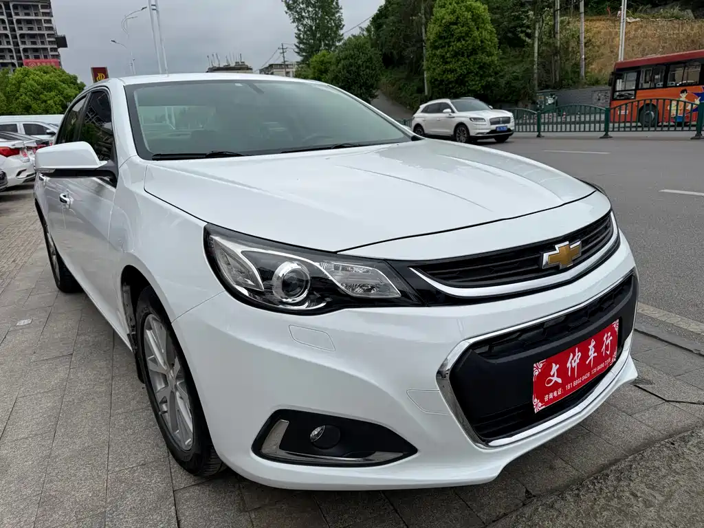 Chevrolet Malibu 2018 — фото 3