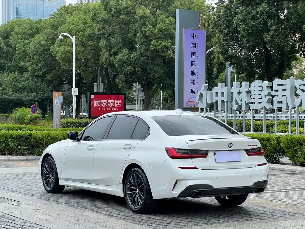 BMW 3 Series 2022