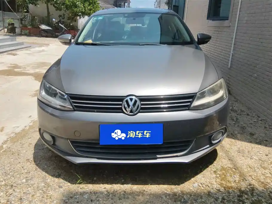 Volkswagen Sagitar 2014