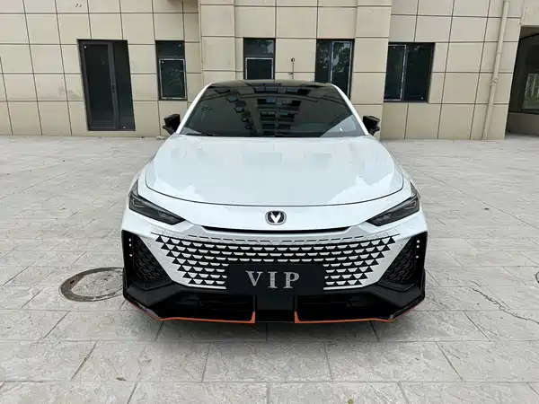 Changan UNI-V 2024