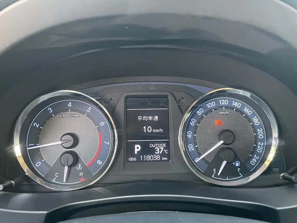 Toyota Corolla 2015 — фото 10