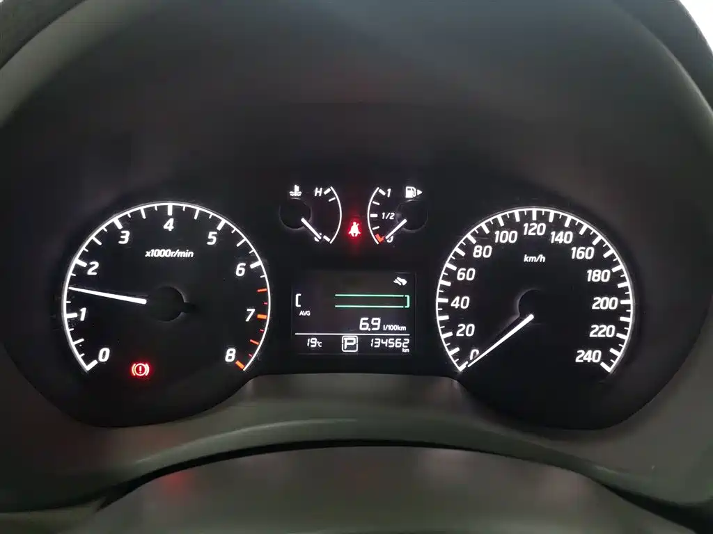 Nissan Sylphy 2015 — фото 12