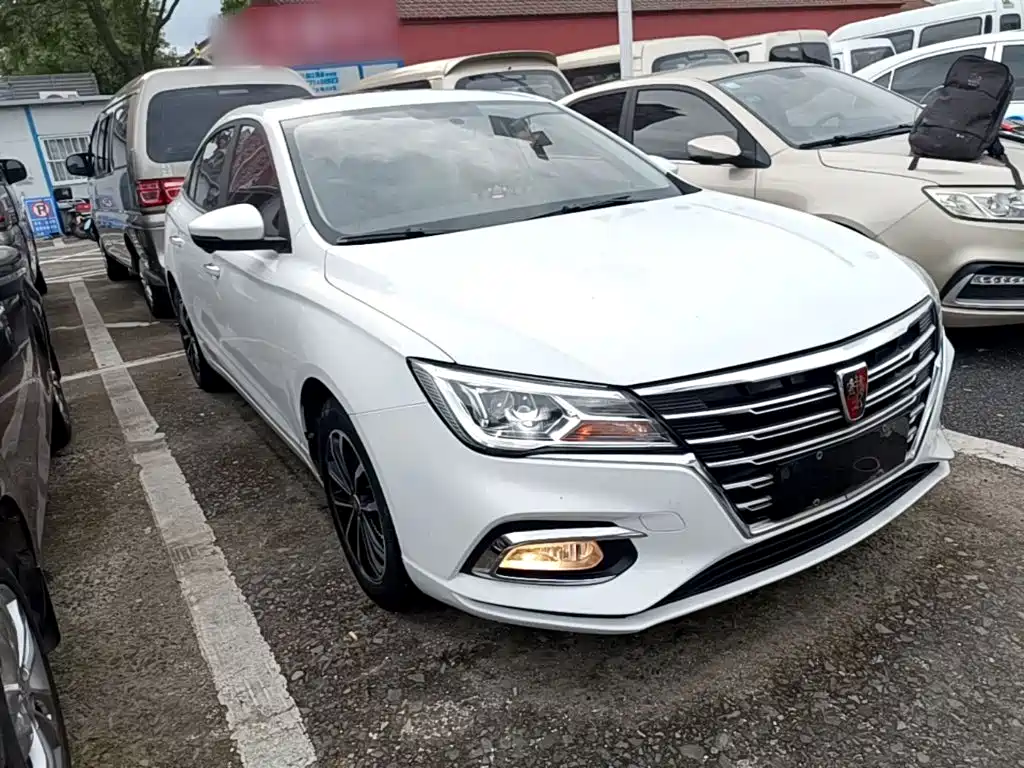 Roewe i5 2020