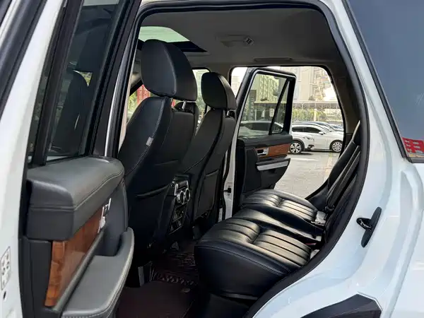 Land Rover Range Rover Sport 2012