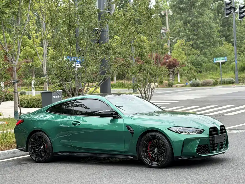BMW M4 2023 — фото 3