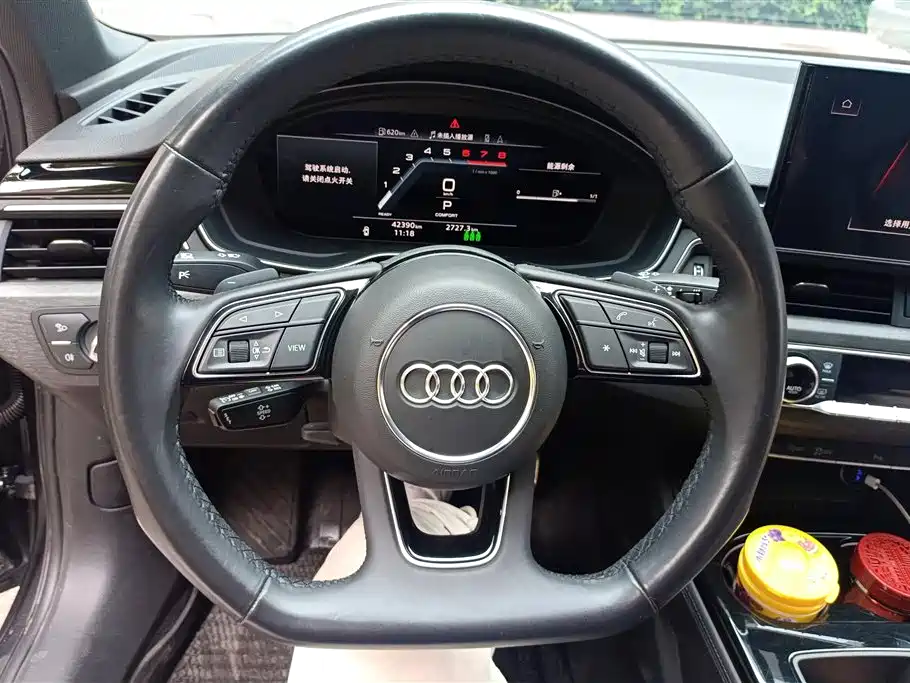 Audi A4L 2023 — фото 15