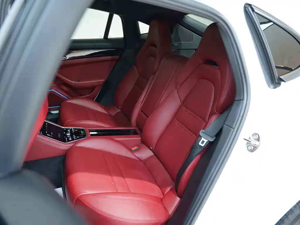 Porsche Panamera 2018 — фото 18