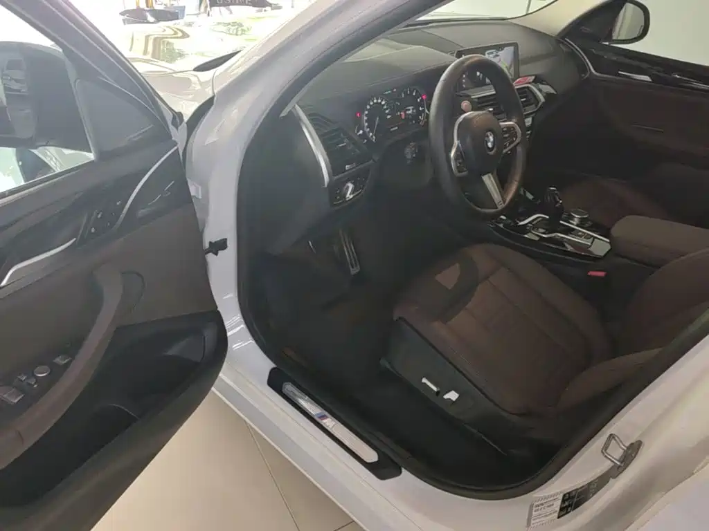 BMW X3 2018 — фото 16