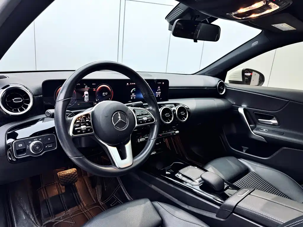Mercedes-Benz A-Class 2021 — фото 8