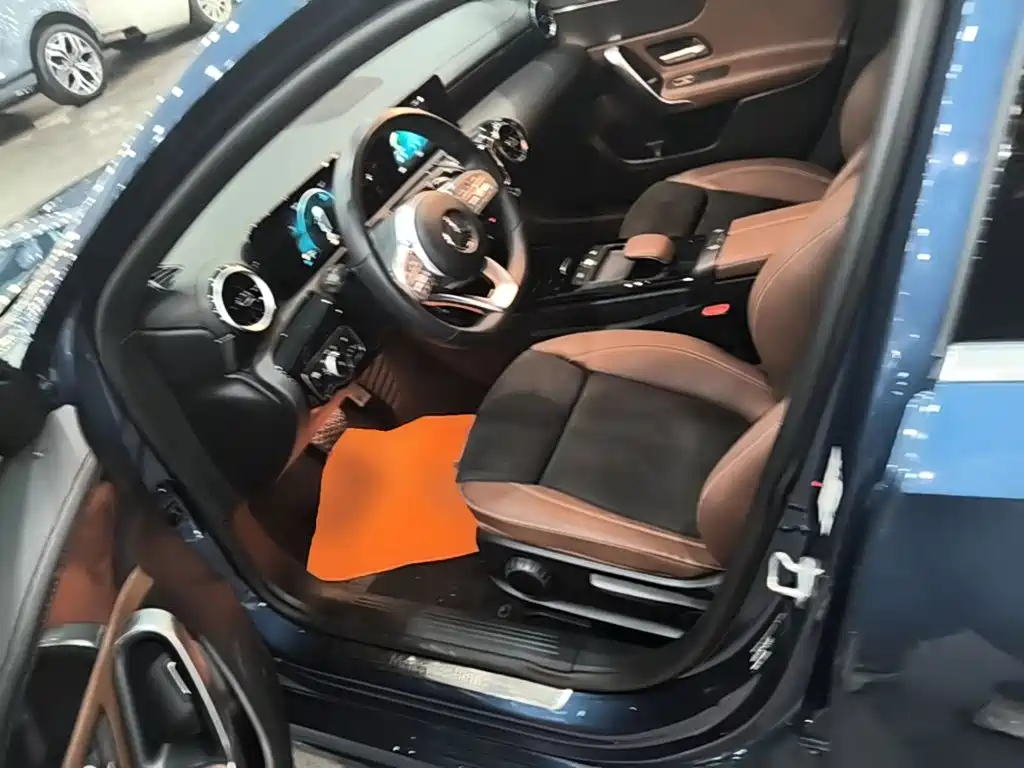 Mercedes-Benz A-Class 2019 — фото 15