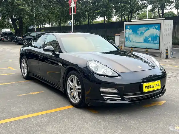 Porsche Panamera 2013