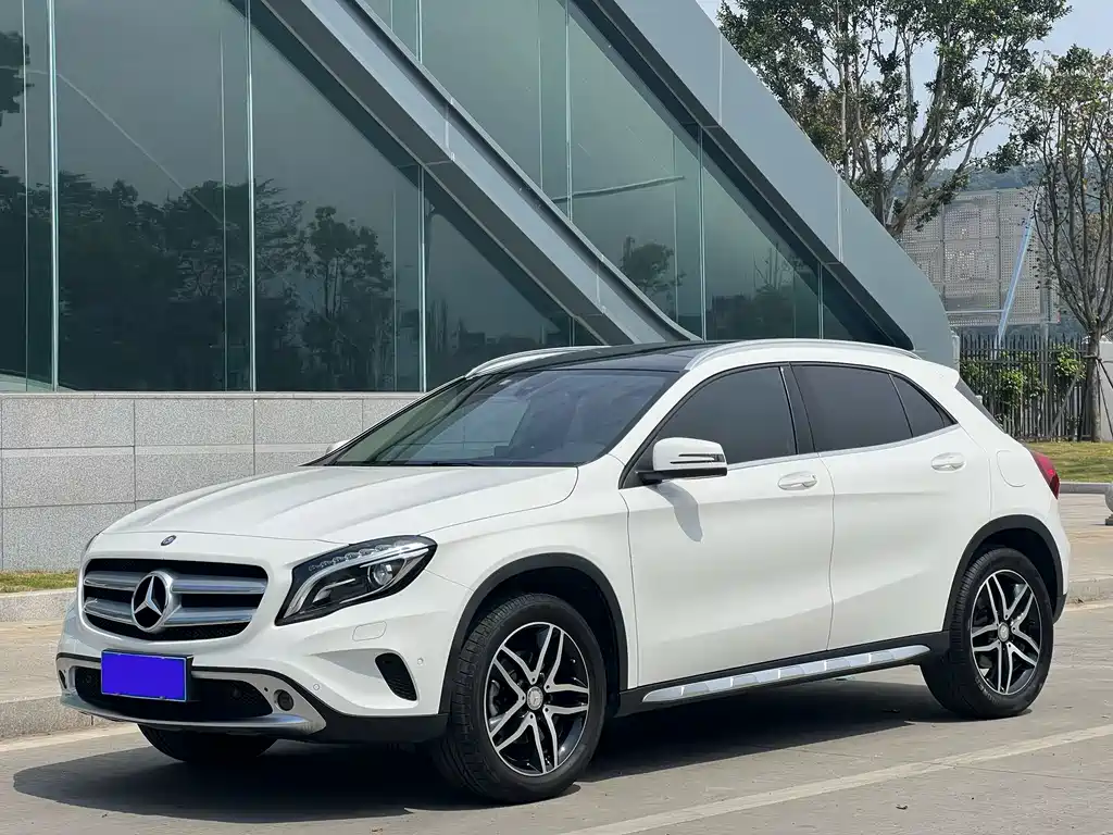 Mercedes-Benz GLA 2017 — фото 1