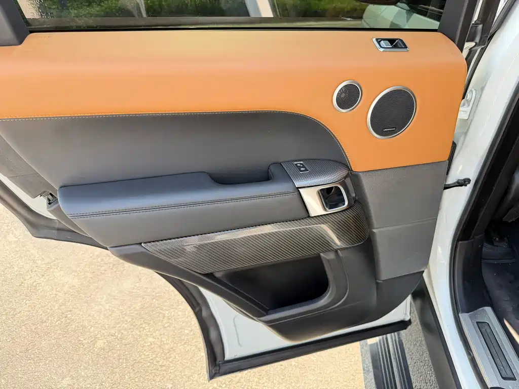 Land Rover Range Rover Sport 2018 — фото 17