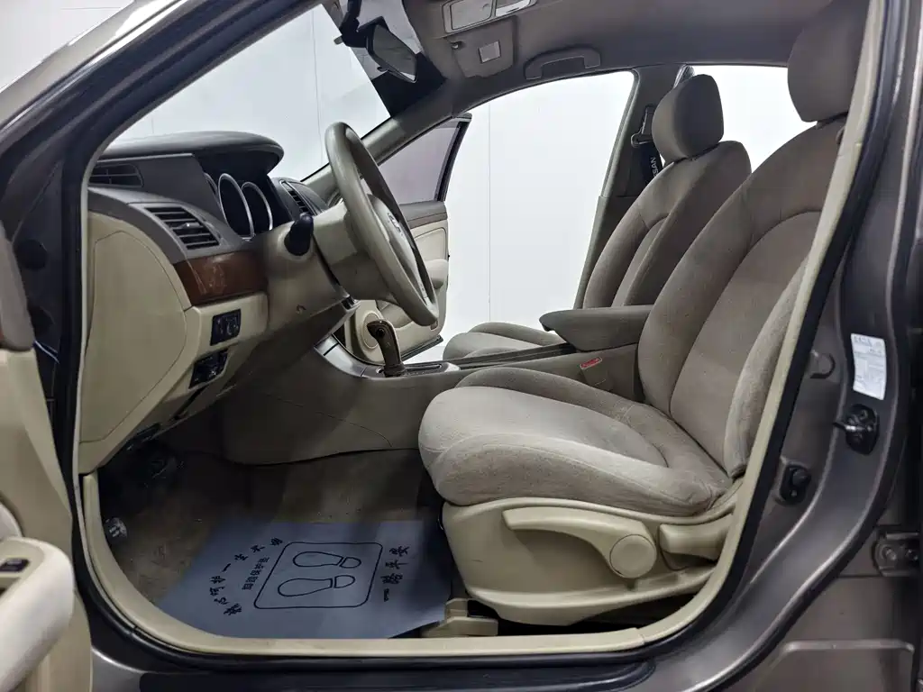 Nissan Sylphy 2011 — фото 14