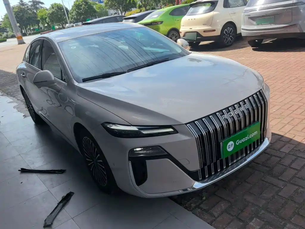 Roewe M7 DMH 2025 — фото 22