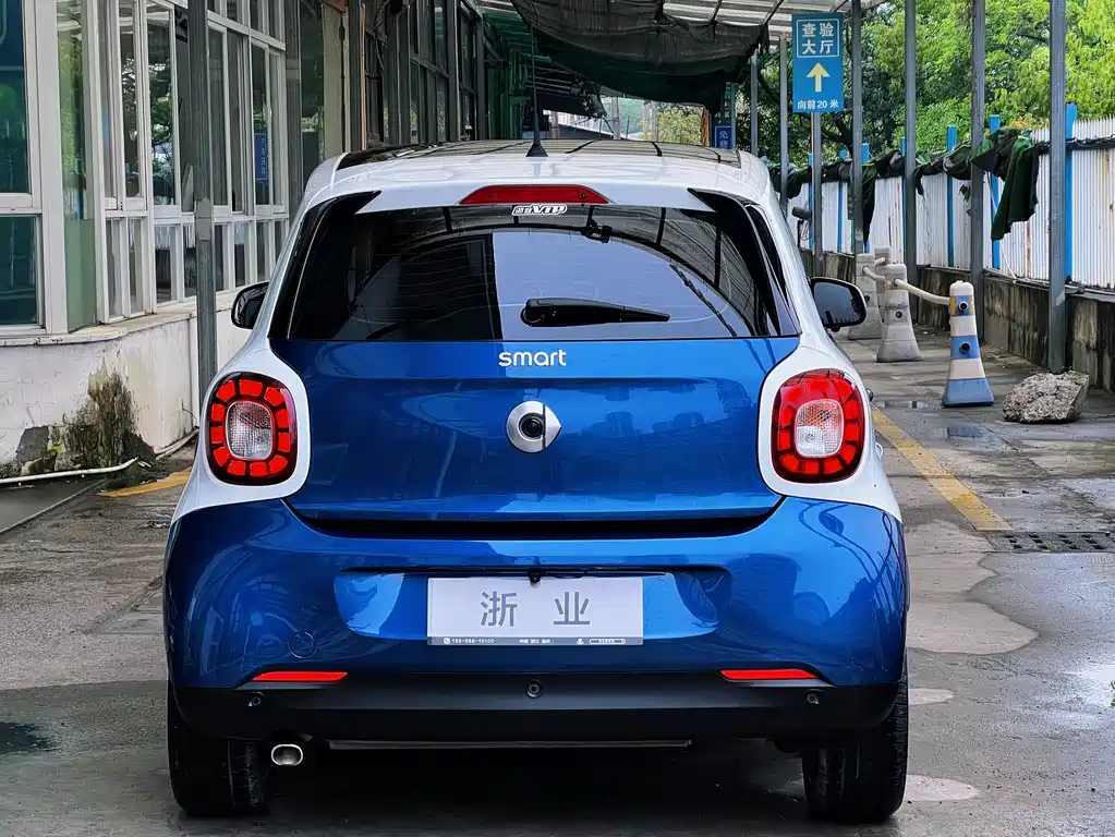 smart Forfour 2017 — фото 14