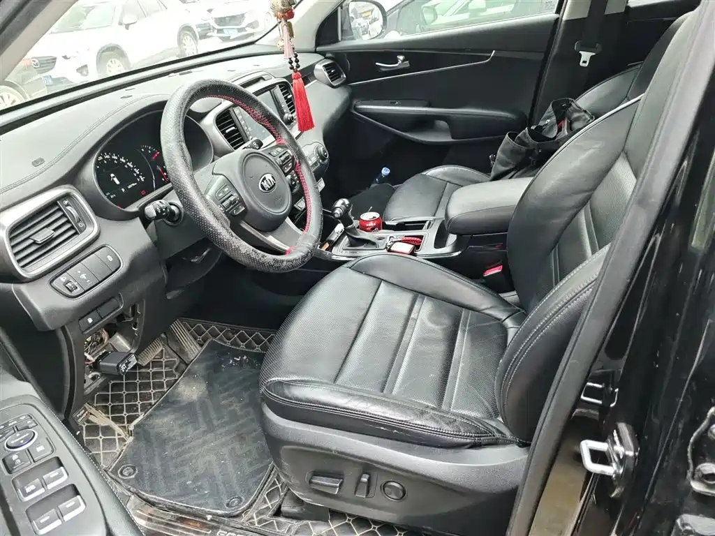 Kia Sorento 2016 — фото 15
