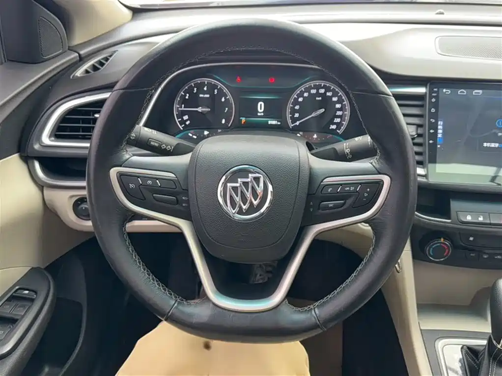 Buick Excelle 2017 — фото 19