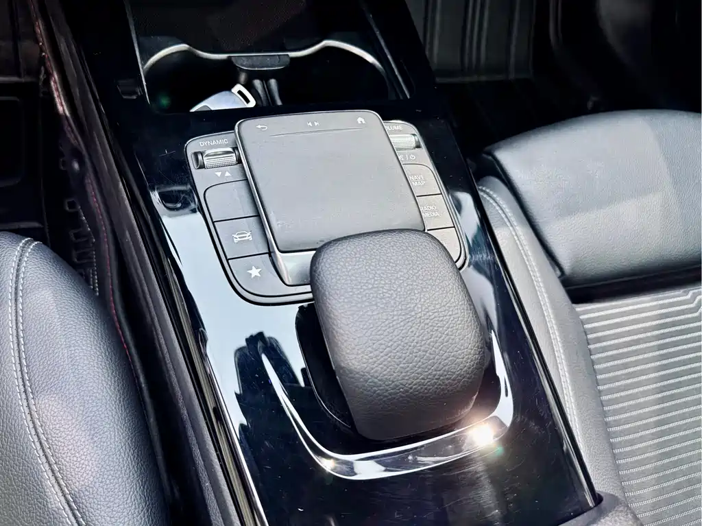 Mercedes-Benz A-Class 2021 — фото 15