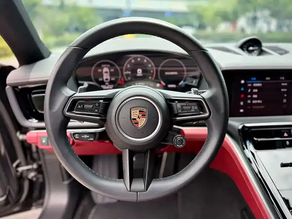 Porsche Panamera 2024